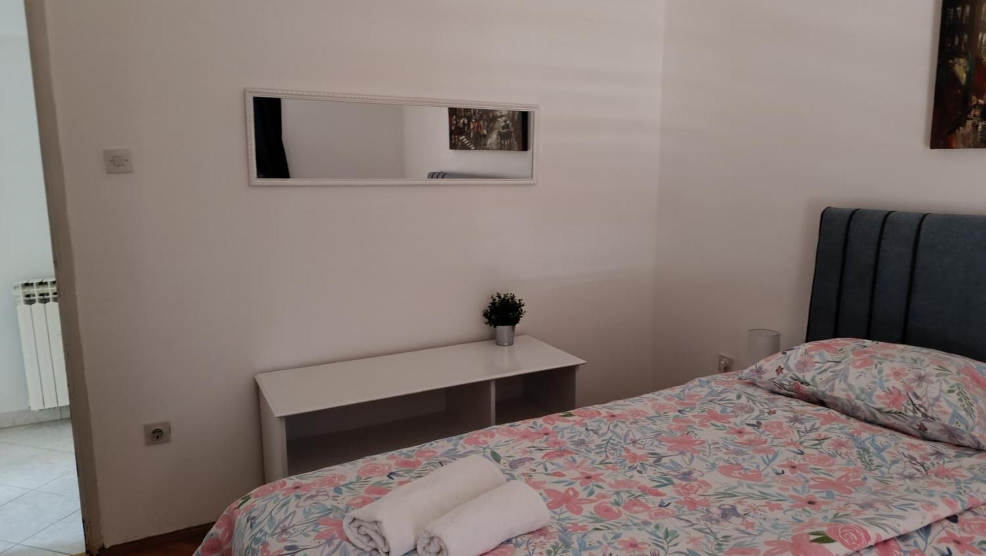 Apartments Gabriela โปเรช ภายนอก รูปภาพ